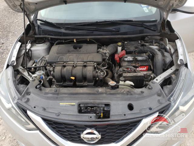 3N1AB7AP8JY280604 2018 NISSAN SENTRA photo no. 11