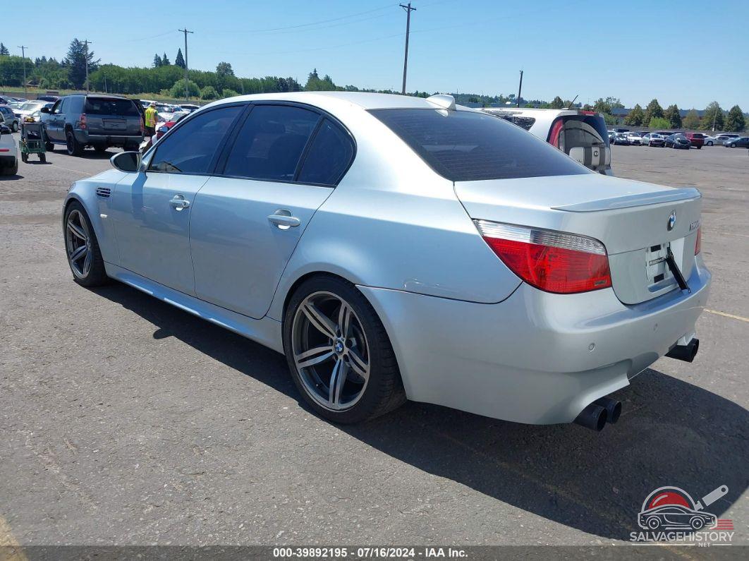 WBSNB93536B584640 2006 BMW M5 photo no. 3