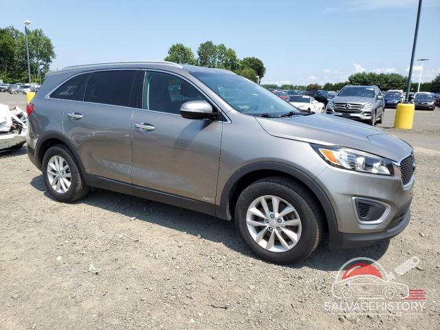 5XYPGDA34HG233783 2017 KIA SORENTO photo no. 4