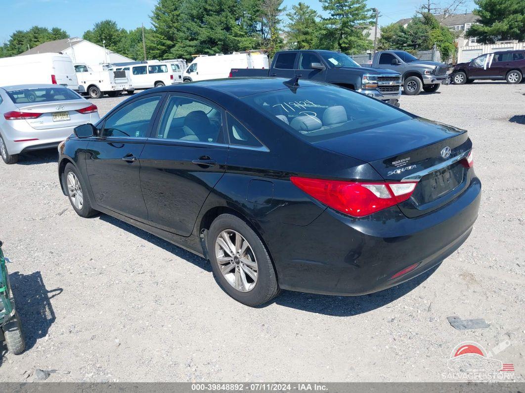 5NPEB4AC7BH204056 2011 HYUNDAI SONATA photo no. 3
