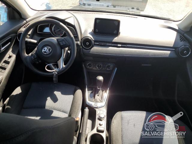 3MYDLBYV0JY319783 2018 TOYOTA YARIS photo no. 8