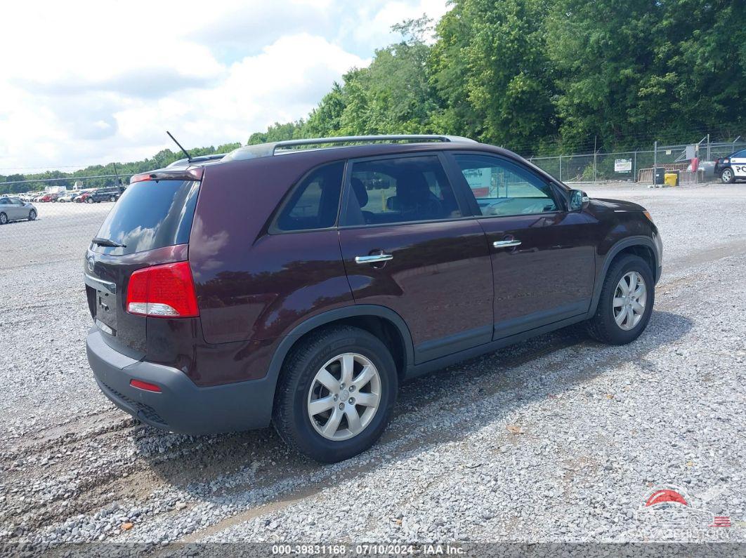 5XYKT3A6XDG328885 2013 KIA SORENTO photo no. 4
