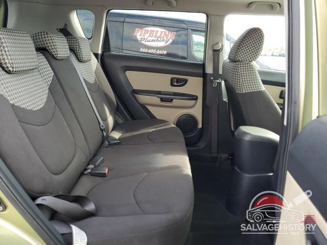 KNDJT2A21A7159108 2010 KIA SOUL photo no. 10
