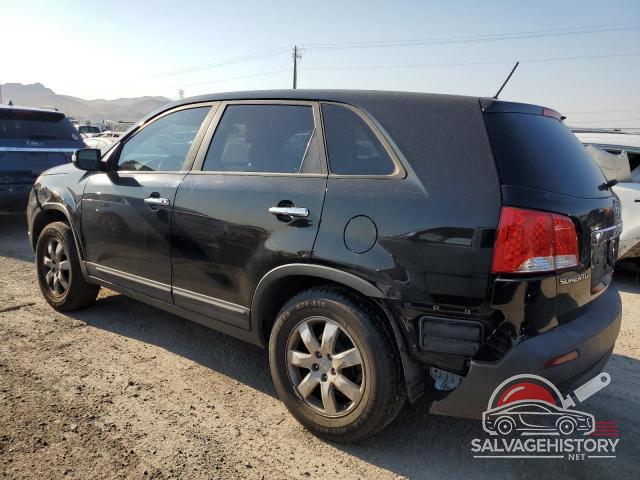 5XYKT3A10BG064366 2011 KIA SORENTO photo no. 2