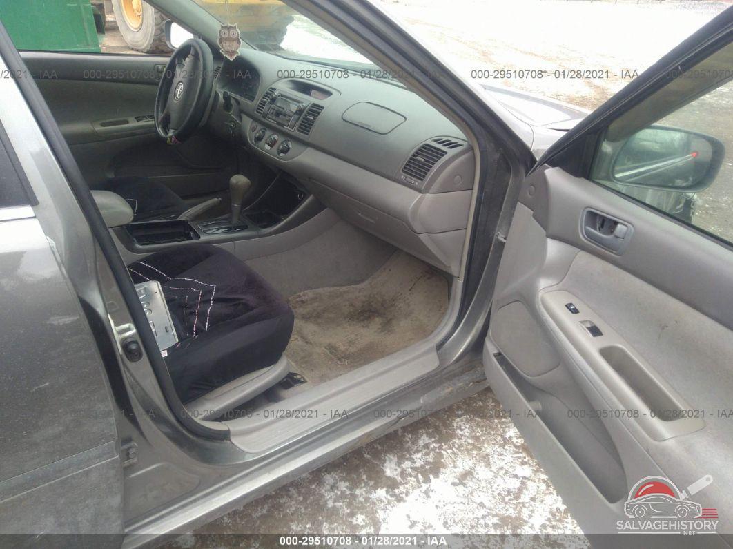 4T1BE32K02U557928 2002 TOYOTA CAMRY photo no. 5