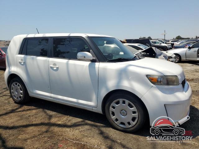 JTLZE4FE4A1107295 2010 TOYOTA SCION photo no. 4