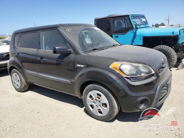 KNDJT2A5XD7506434 2013 KIA SOUL photo no. 4