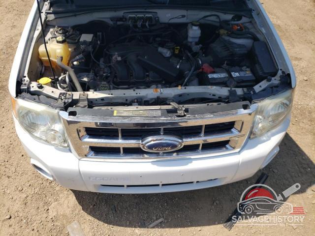 1FMCU93108KA37913 2008 FORD ESCAPE photo no. 11