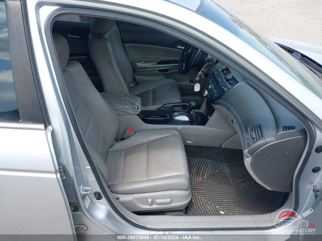 1HGCP368X9A035189 2009 HONDA ACCORD photo no. 3