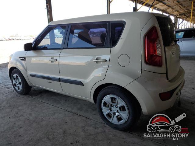 KNDJT2A56D7774848 2013 KIA SOUL photo no. 2