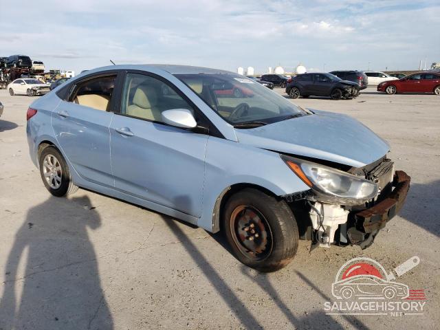 KMHCT4AE1DU555636 2013 HYUNDAI ACCENT photo no. 4