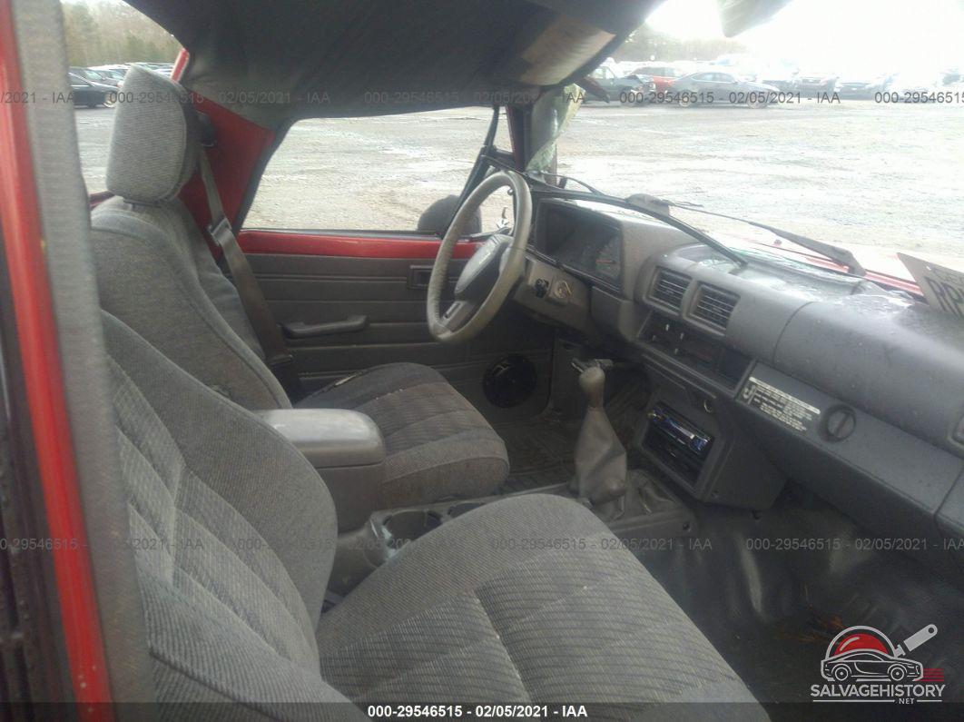 JT4RN63A2J5040388 1988 TOYOTA PICKUP photo no. 5