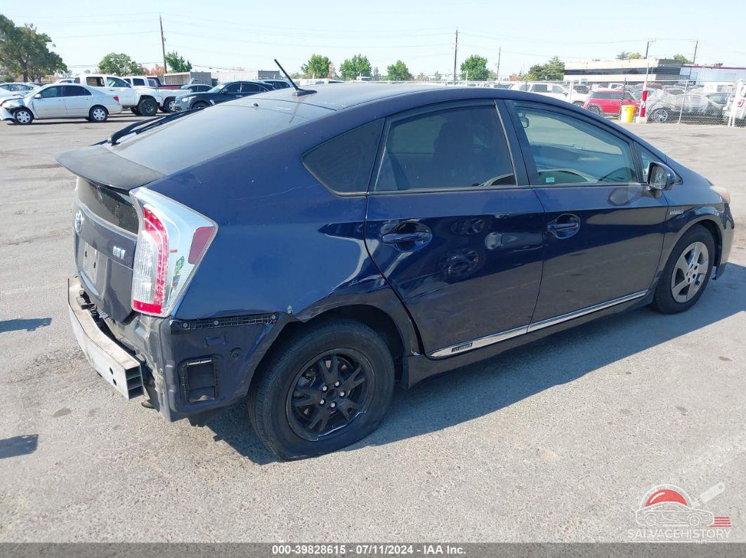 JTDKN3DU3E1767061 2014 TOYOTA PRIUS photo no. 4