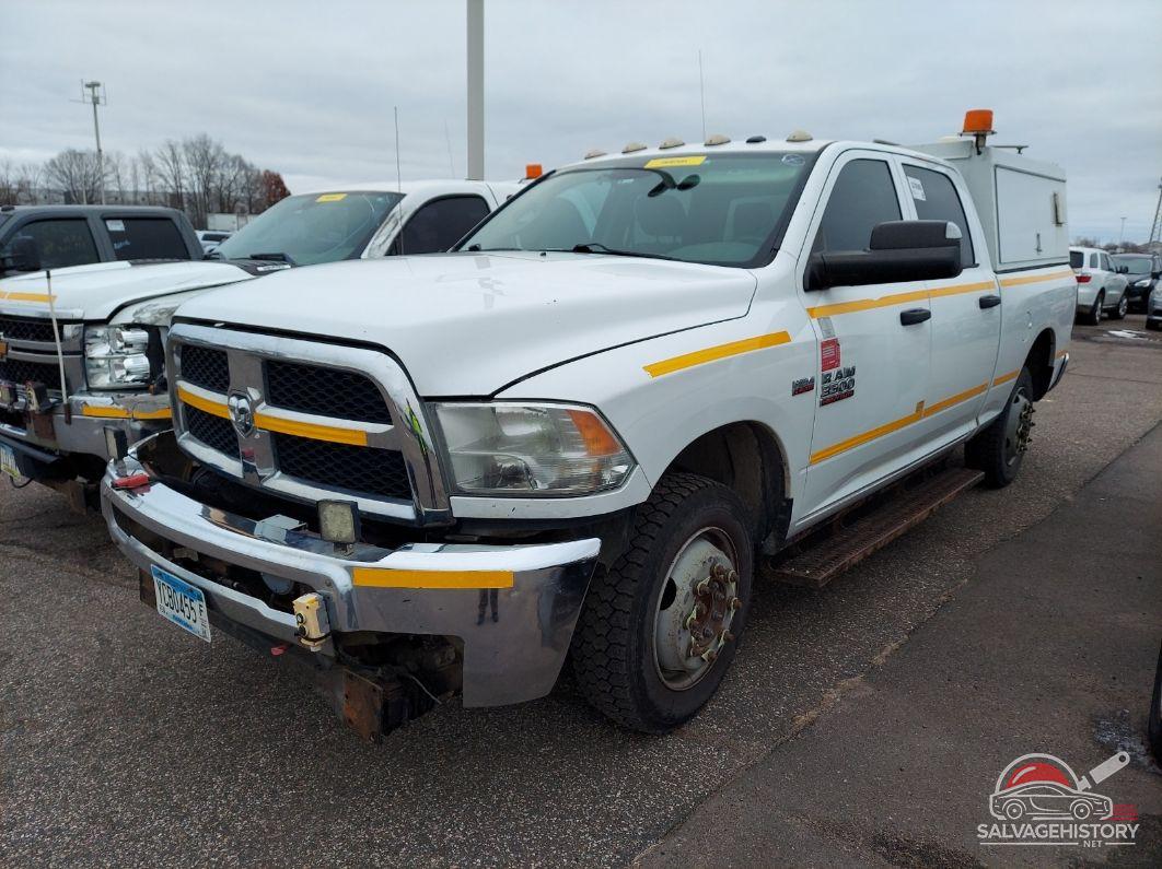 3C63R3CJXEG182454 2014 RAM 3500 photo no. 10