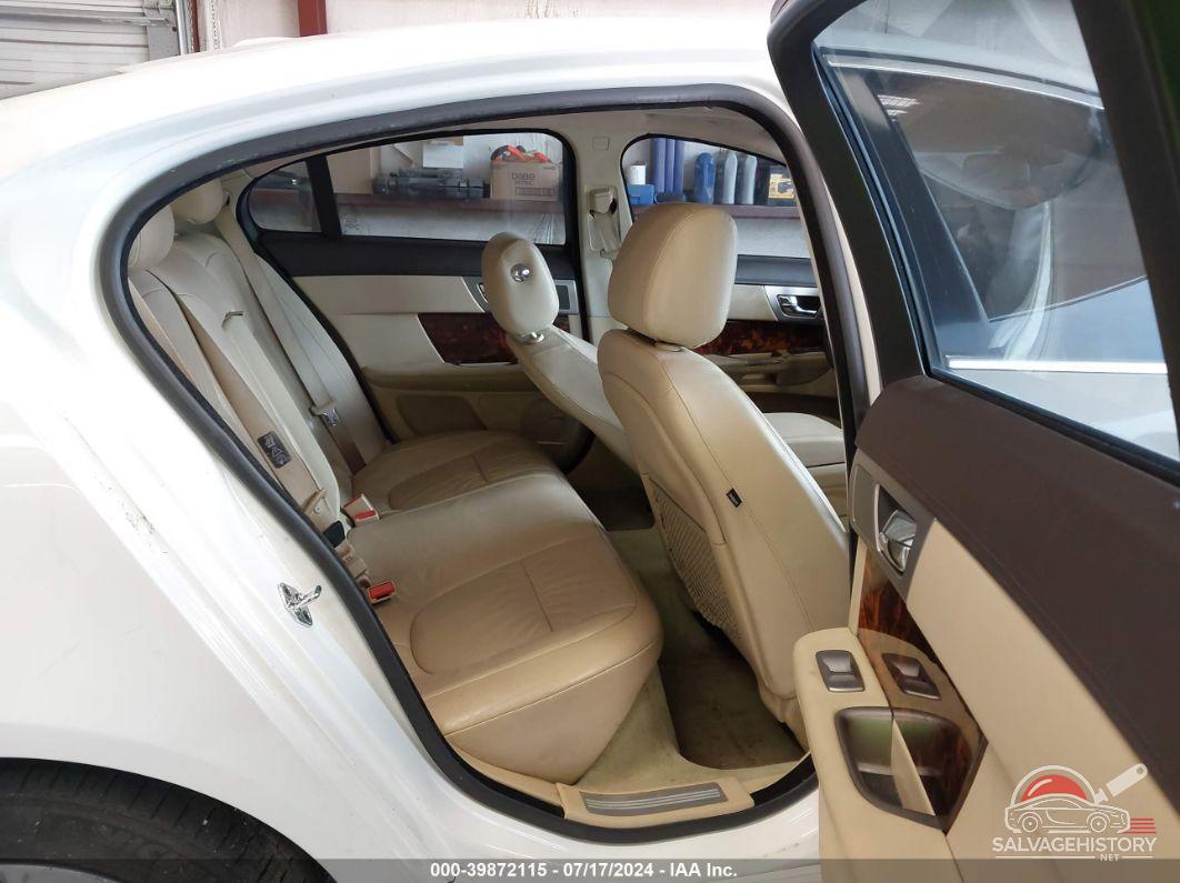 SAJWA0FB0BLR84804 2011 JAGUAR XF photo no. 8