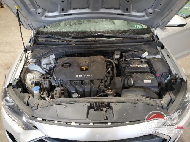5NPD74LF3HH057926 2017 HYUNDAI ELANTRA photo no. 11