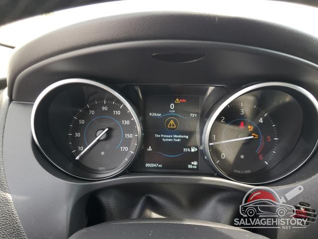 SADCJ2BN8HA096128 2017 JAGUAR F-PACE photo no. 9