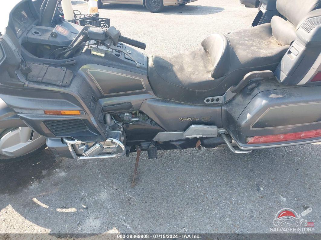 1HFSC2203JA008846 1988 HONDA GL1500 photo no. 8