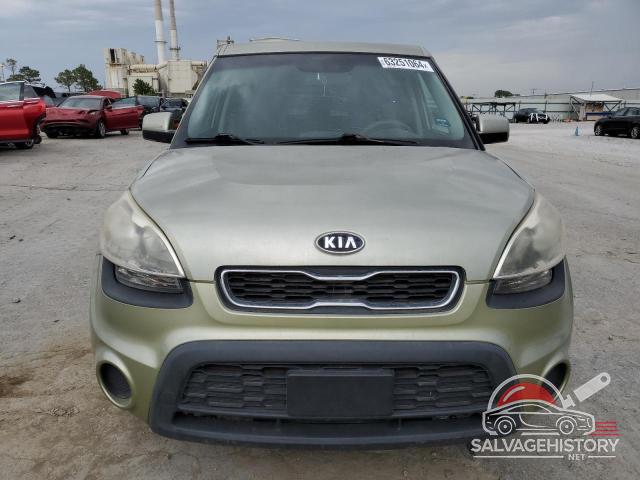 KNDJT2A57C7423378 2012 KIA SOUL photo no. 5