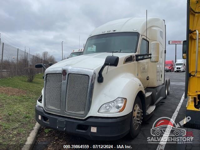 1XKYDP9X2JJ189492 2018 KENWORTH T680 photo no. 2