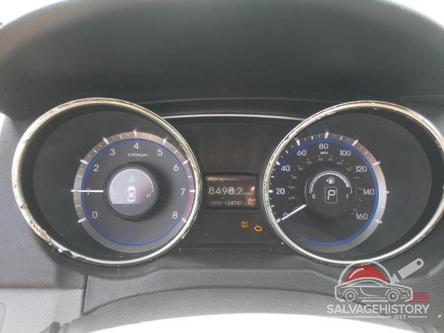 5NPEB4AC7BH232696 2011 HYUNDAI SONATA photo no. 9