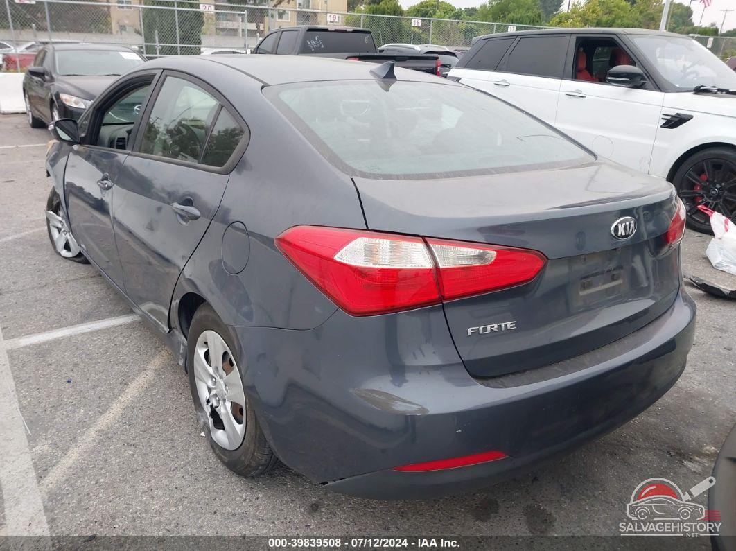 KNAFX4A67G5549110 2016 KIA FORTE photo no. 3