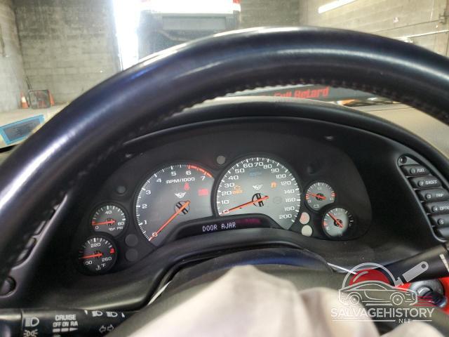 1G1YY22G945115019 2004 CHEVROLET CORVETTE photo no. 9