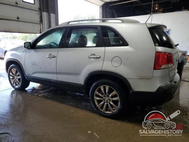 5XYKUDA28BG062800 2011 KIA SORENTO photo no. 2