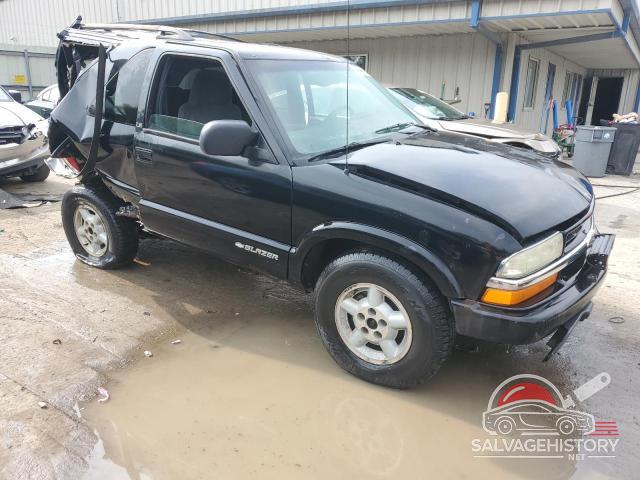 1GNCT18W4YK273596 2000 CHEVROLET BLAZER photo no. 4