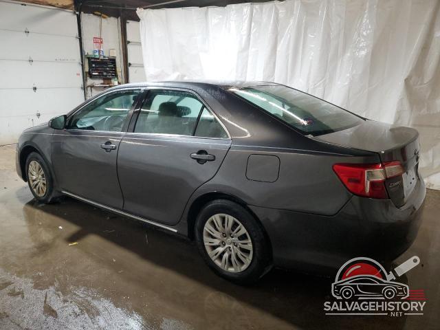 4T4BF1FK8DR282443 2013 TOYOTA CAMRY photo no. 2