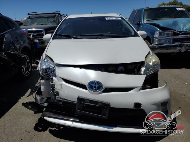 JTDKN3DU5F0432519 2015 TOYOTA PRIUS photo no. 5
