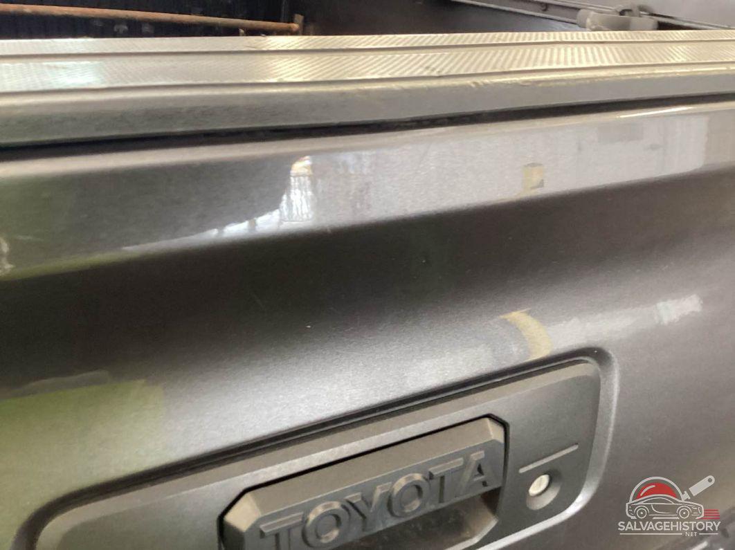 5TFSZ5AN8JX162263 2018 TOYOTA TACOMA photo no. 2