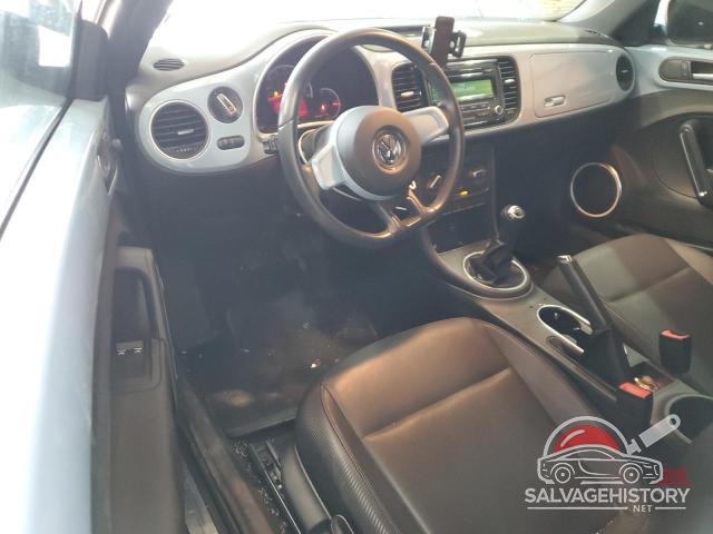 3VWHX7ATXDM607801 2013 VOLKSWAGEN BEETLE photo no. 8