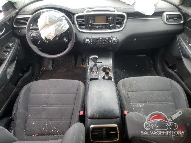5XYPGDA54JG374117 2018 KIA SORENTO photo no. 8