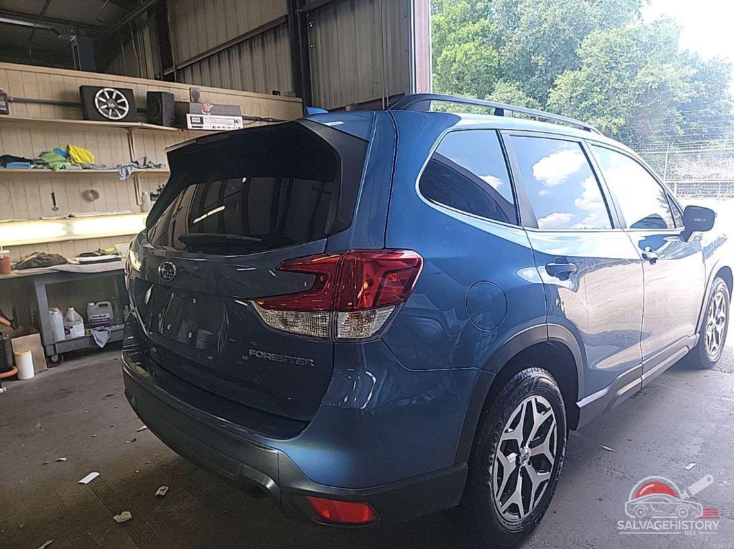 JF2SKAGC4KH533046 2019 SUBARU FORESTER photo no. 2