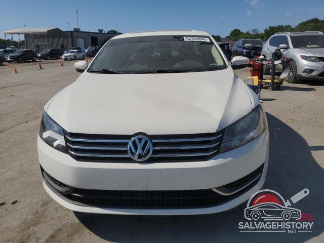 1VWBH7A30DC057643 2013 VOLKSWAGEN PASSAT photo no. 5