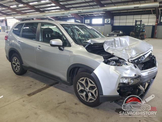 JF2SKAGC7KH435256 2019 SUBARU FORESTER photo no. 4
