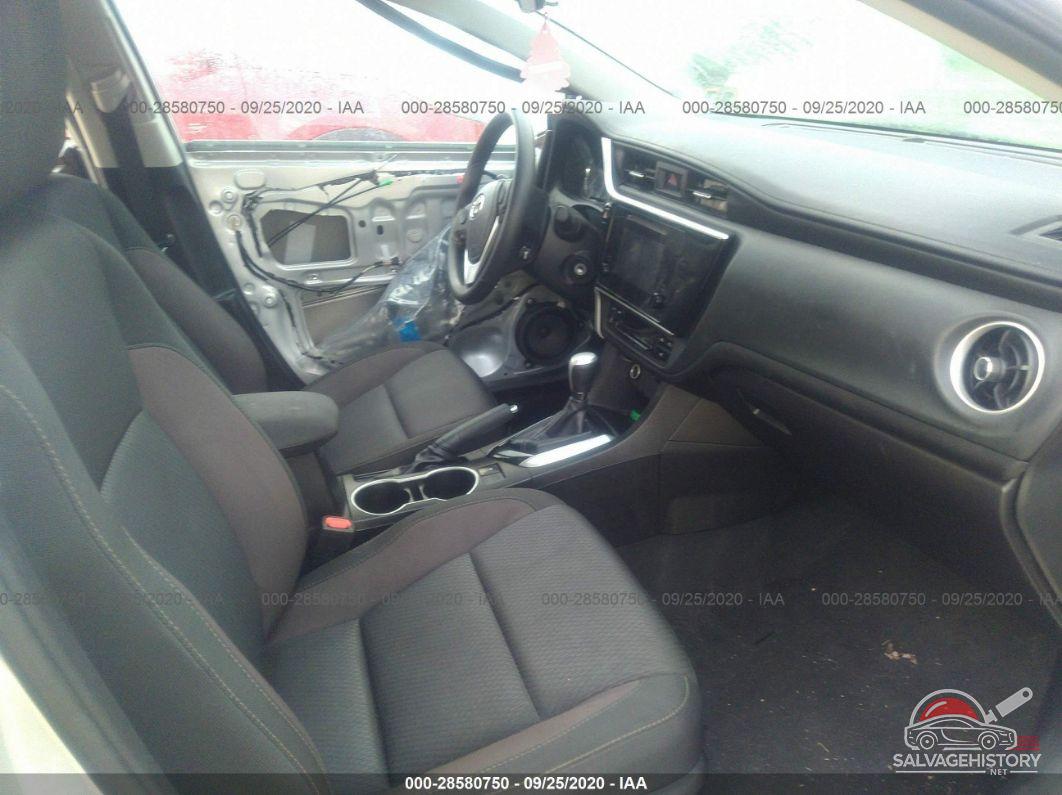 5YFBURHE3JP813440 2018 TOYOTA COROLLA photo no. 5