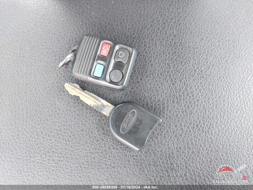 1ZVFT80N165187687 2006 FORD MUSTANG photo no. 11