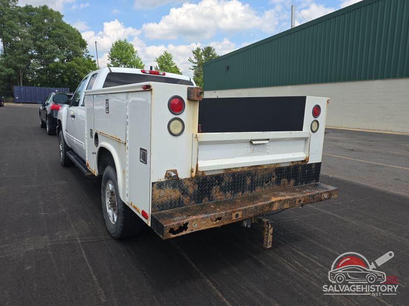 1GC2KXCG7DZ372327 2013 CHEVROLET SILVERADO 2500HD photo no. 2