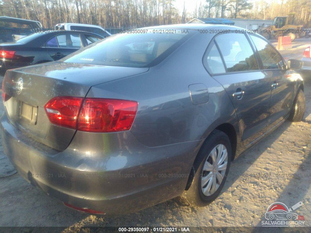 3VW2K7AJ1DM431207 2013 VOLKSWAGEN JETTA SEDAN photo no. 4