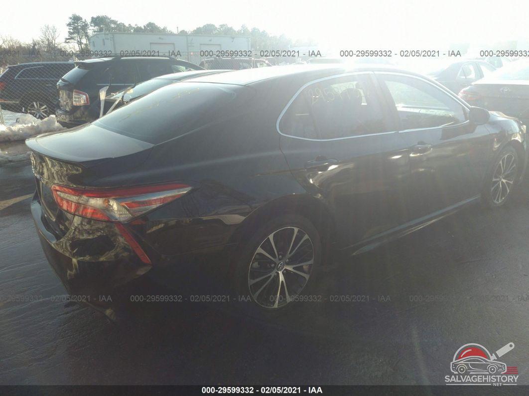 4T1B11HK0JU096025 2018 TOYOTA CAMRY photo no. 4
