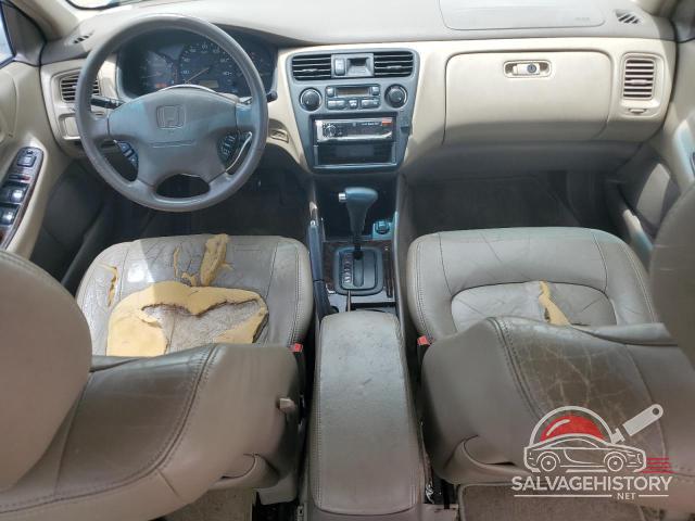 1HGCG1658YA098199 2000 HONDA ACCORD photo no. 8