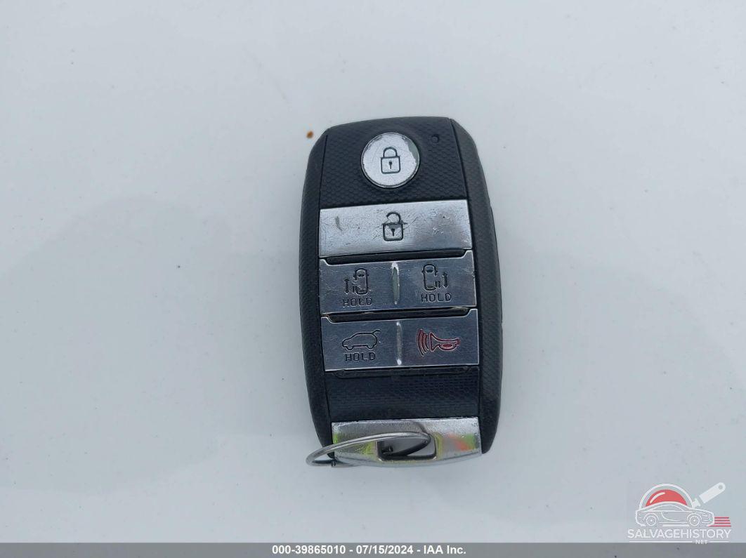 KNDMC5C16F6048750 2015 KIA SEDONA photo no. 11