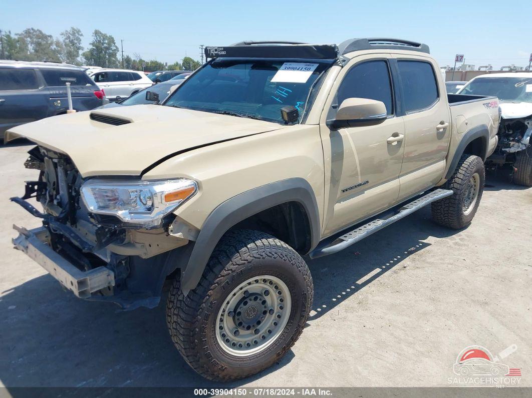 5TFCZ5ANXJX165413 2018 TOYOTA TACOMA photo no. 2