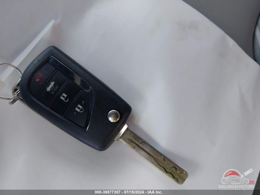 4T1B11HK6JU661779 2018 TOYOTA CAMRY photo no. 11