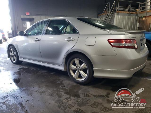 4T1BF3EK1AU089196 2010 TOYOTA CAMRY photo no. 2