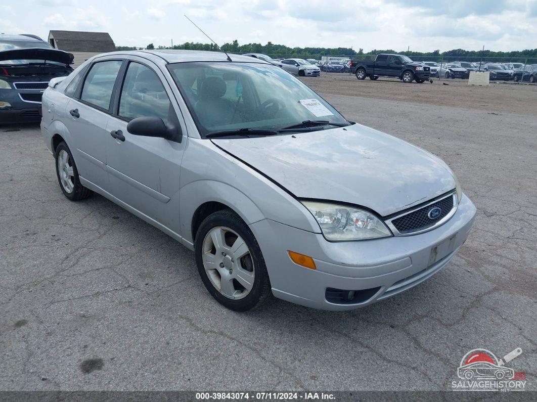 1FAFP34N65W221531 2005 FORD FOCUS photo no. 4