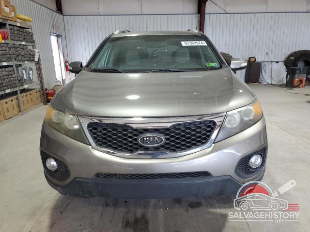 5XYKT3A14BG043231 2011 KIA SORENTO photo no. 5