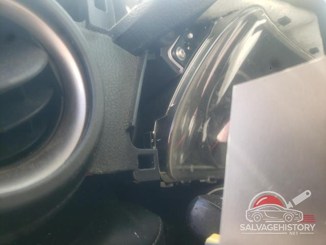 JTMRFREV0FD140260 2015 TOYOTA RAV4 XLE photo no. 9